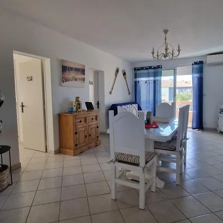 Magnifique T3 A Deux Pas De La Avec Terrasse Vue Apartment Le Grau-du-Roi